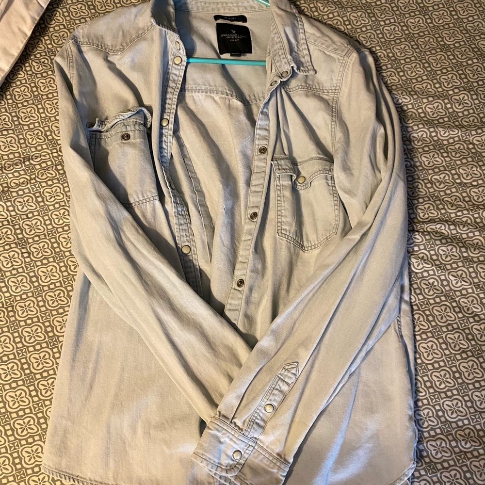 American eagle button down/flannel